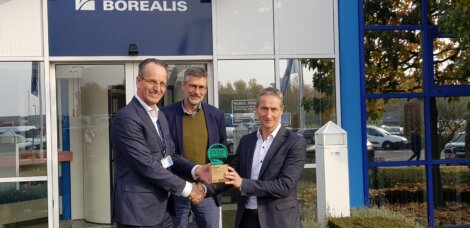 Photo: PRS, a supplier of wooden pallets for over 23 years, has awarded Borealis for its sustainability efforts in contributing to the pallet pool system