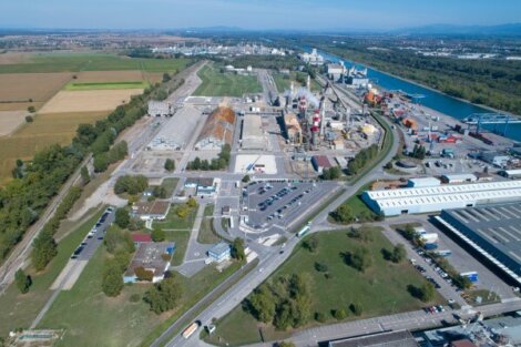 Photo Vue aérienne du site de production de Borealis à Ottmarsheim France