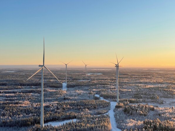 Borealis ja Alpiq solmivat ensimmäisen pitkäaikaisen sähkönostosopimuksen uusiutuvan energian toimittamisesta Borealiksen Suomen tuotantolaitoksille Renewable Power Capitalin omistamasta Merkkikallion tuulipuistosta.