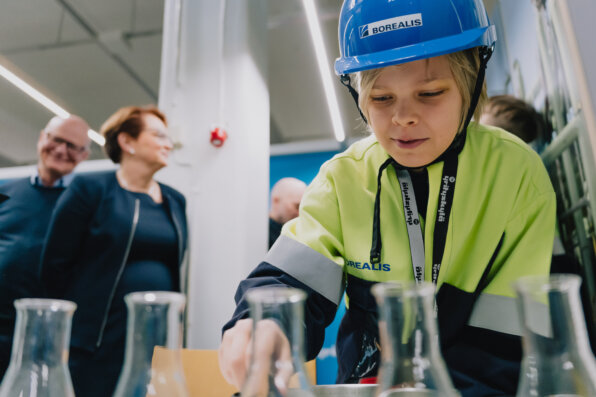 Photo: Finland: Hands‑on experiments at the Gadolin Lab and a visit to the award‑winning Company Park gave Helsinki students a glimpse into science and everyday life at Borealis.