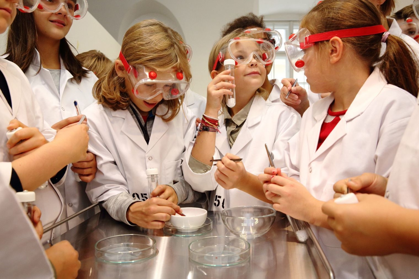 ZOOM Kindermuseum Borealis Social Fund Kids Science